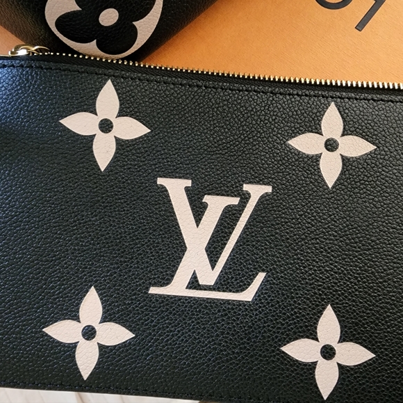 Louis Vuitton Neonoe Empreinte - Picture 2 of 7